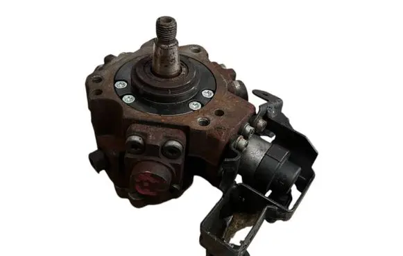 Ford Focus Fuel injection high pressure pump 0445010102 968G703780A