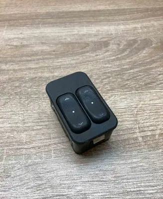 Opel Corsa C Electric window control switch 24409205 13363202