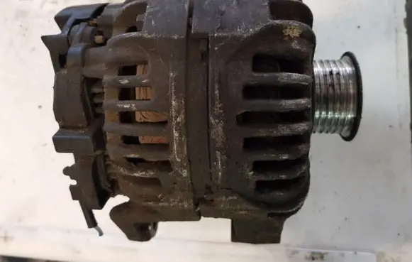 Opel Zafira A Generator/alternator