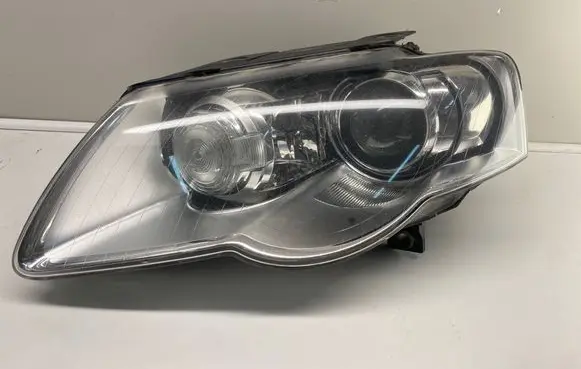 Volkswagen PASSAT B6 Headlight/headlamp 3C0941751D 89312650