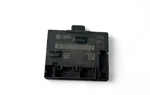 Audi A1 Door control unit/module 8X0959792F
