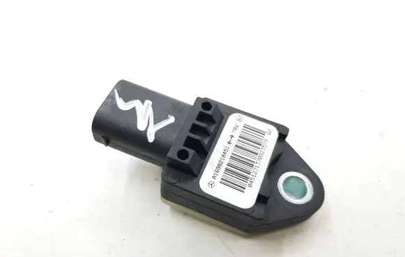 Mercedes-Benz B W245 Airbag deployment crash/impact sensor A1698210451