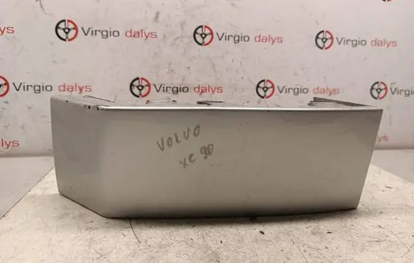 Volvo XC90 Rear/tail light trim molding 8620819