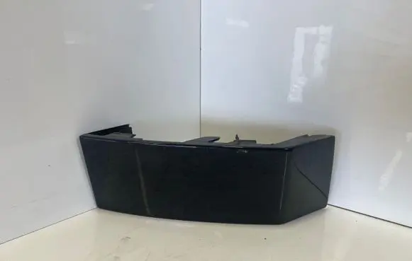 Volvo XC90 Rear/tail light trim molding 8620820