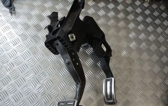 Volkswagen Golf VII Brake pedal 5Q1723058BQ