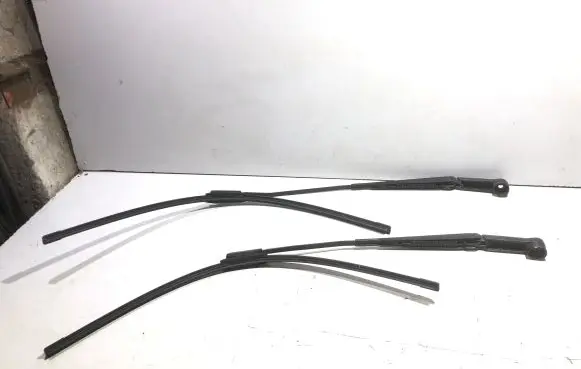 Citroen C4 Grand Picasso Windshield/front glass wiper blade 9686640480 9686640280