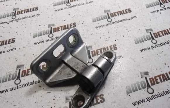 Mercedes-Benz E W211 Rear door upper hinge