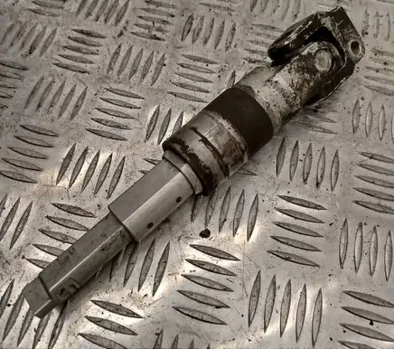 Volvo V70 Steering column universal joint