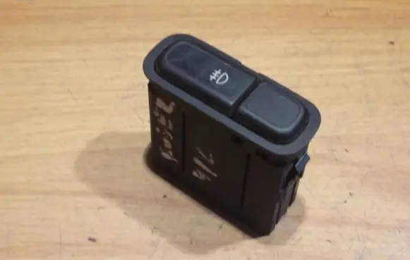 Fog light switch