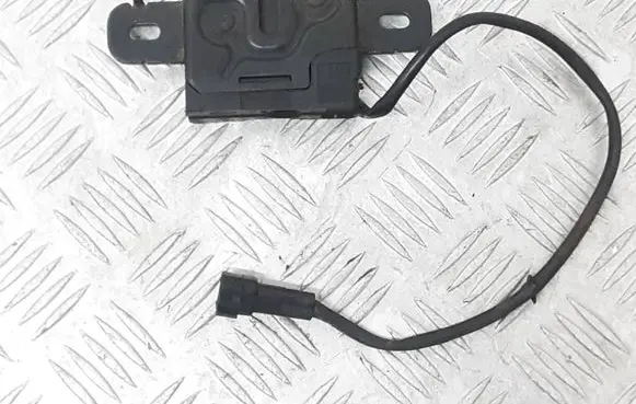 Volvo V70 Engine bonnet/hood lock/catch 30649448