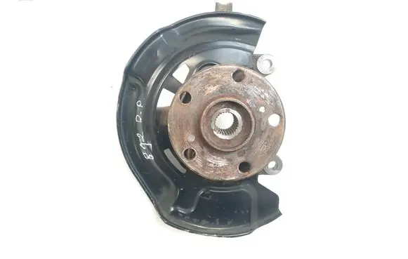 Toyota Prius+ (ZVW40) Front wheel hub