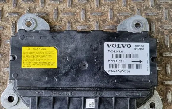 Volvo XC60 Airbag control unit/module 32221372