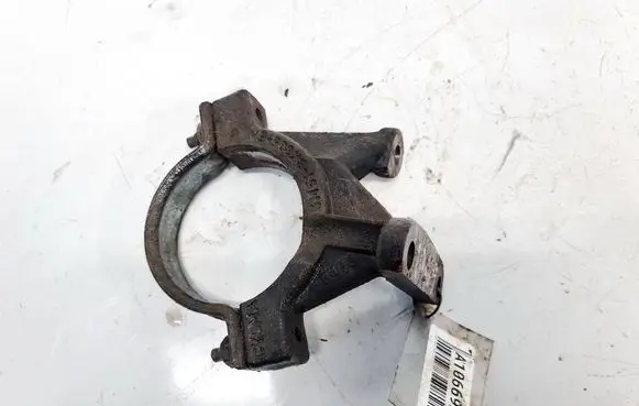 Ford Focus Engine mounting bracket 4M513K305EA 4M51-3K305-EA