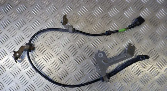 Nissan Leaf II (ZE1) Rear ABS sensor wiring 