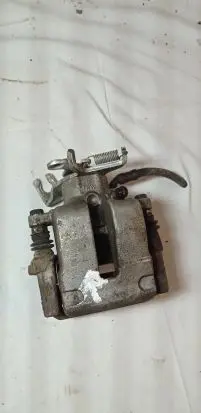 Toyota Avensis T220 Rear brake caliper 4773005040 0986474993