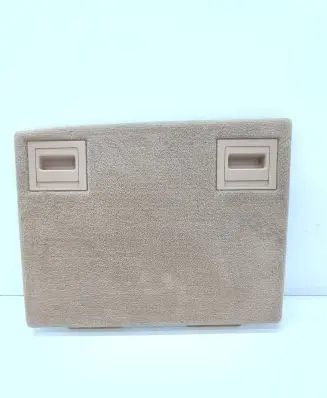 Trunk/boot lower side trim panel