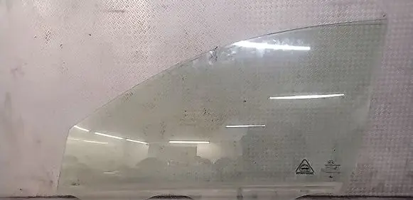 KIA Ceed Front door window glass four-door