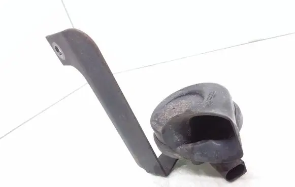 Volkswagen Touareg I Horn signal 7L6951185
