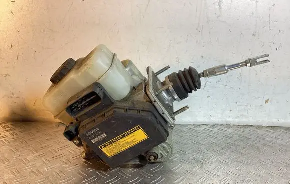 Toyota Land Cruiser (J200) ABS Pump 8954160061