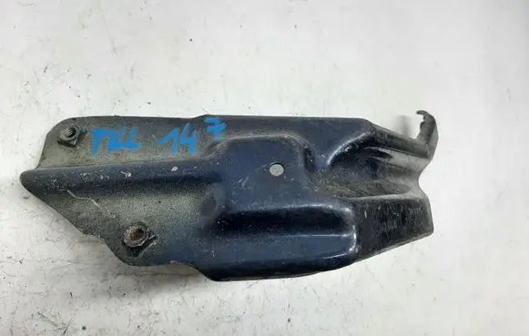 Seat Leon (1P) Fender mounting bracket 1P0821136