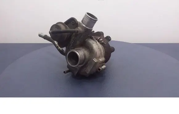 Toyota Avensis Verso Turbo system vacuum part 1720127010