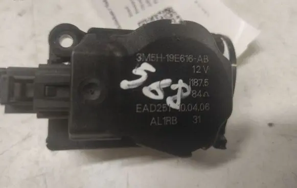 Ford Focus Air flap motor/actuator 3M5H19E616AB