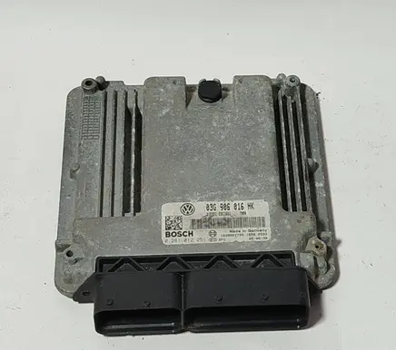 Volkswagen Touran I Engine control unit/module 03G906016HK 0281012251