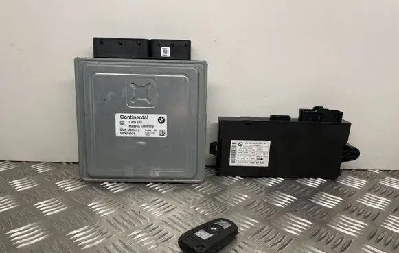 BMW 3 E92 E93 Engine ECU kit and lock set 7621178 9237047