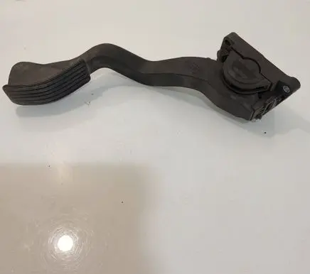 Peugeot 307 Accelerator throttle pedal 0280752251