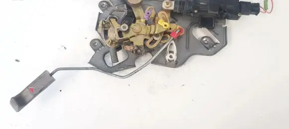 Chrysler Town & Country III Rear door lock
