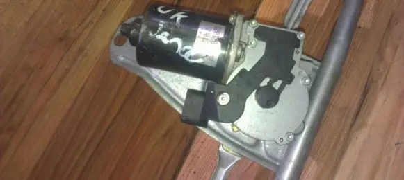 BMW X5 E53 Wiper motor 24012878 g2032070538