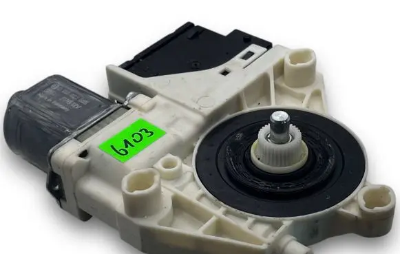 Jeep Renegade Central body control module A6103 0130822665