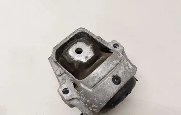 Audi Q5 SQ5 Engine mount bracket 8R0199381