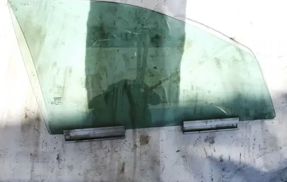 Volvo S60 Front door window glass four-door