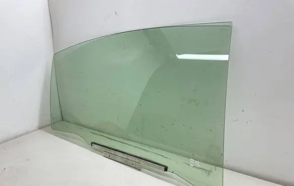 Lexus ES 300h (6th Gen) Rear windscreen/windshield window 68113-33180