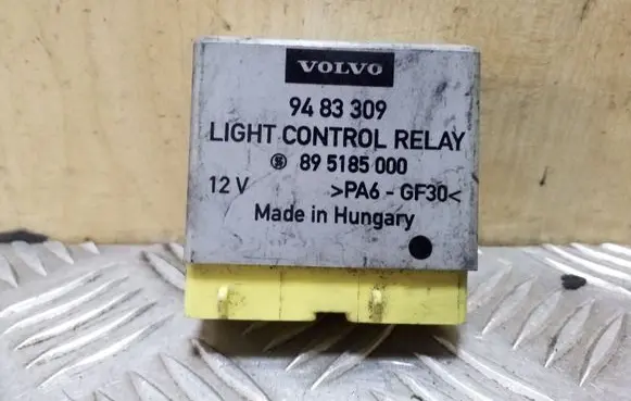 Volvo S70 V70 V70 XC Light relay 9483309 895185000