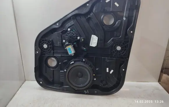 Hyundai Tucson TL Rear door window regulator with motor 83470D7110