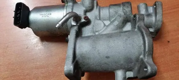 Opel Astra H EGR valve R1819
