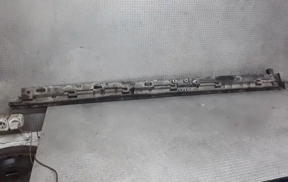 Mazda CX-7 Side skirt front trim EG2151PS1