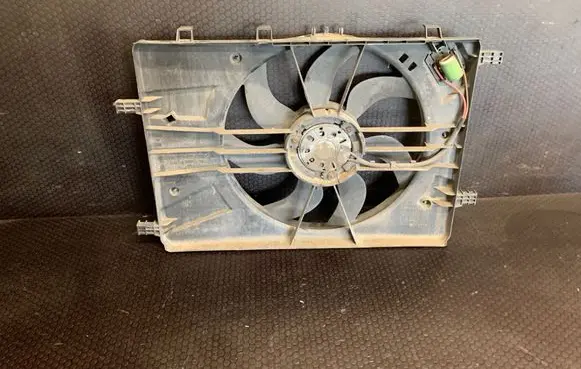 Opel Astra J Electric radiator cooling fan 97055635