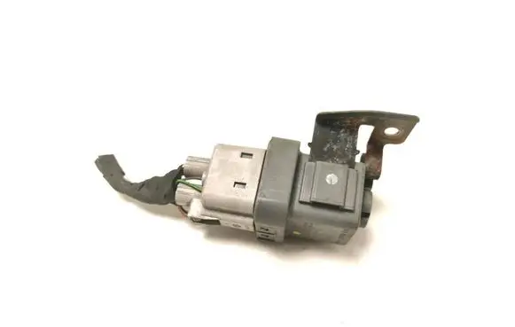 Glow plug pre-heat relay