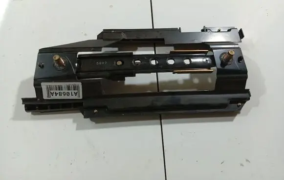 Opel Frontera B Seat belt adjustment rail 15821