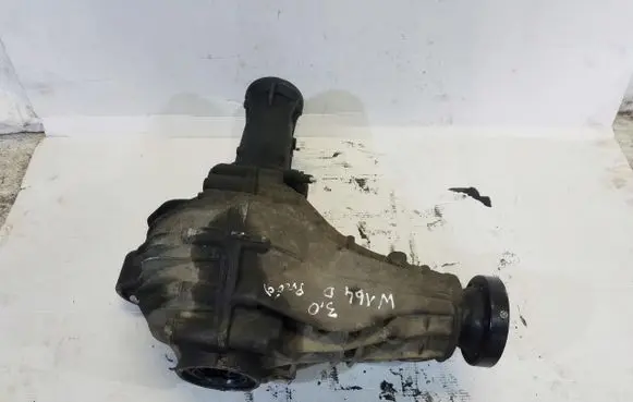 Mercedes-Benz ML W164 Front differential 
