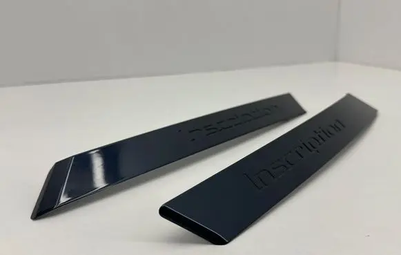 Volvo XC40 Rear fender molding trim 31463684 31463685