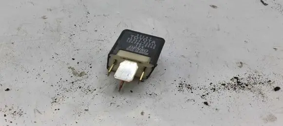 Lexus IS 220D-250-350 Other relay 9098702025 1567002540
