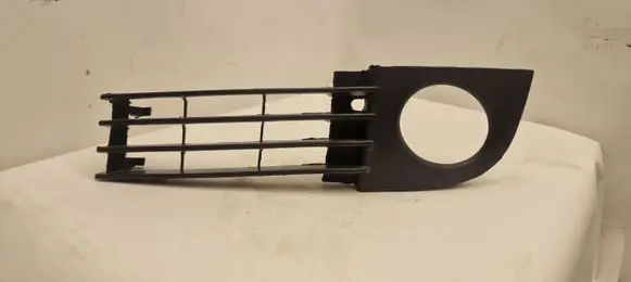 Audi A6 S6 C5 4B Front fog light trim/grill 4B0807681T