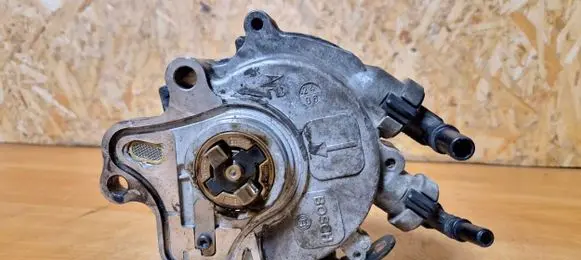 Citroen C6 Vacuum pump 4R8Q2A451AE 1681B0000 32606
