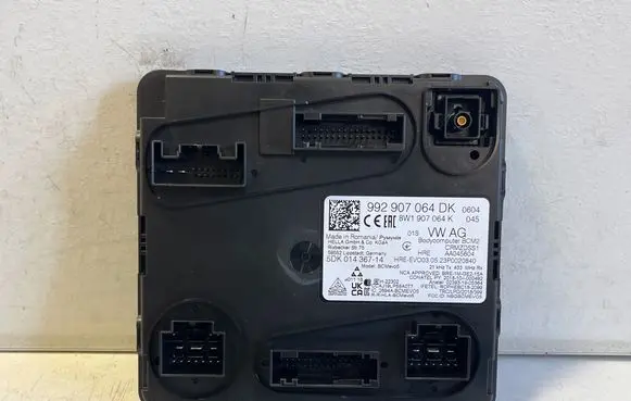 Porsche Taycan 9J1 Central body control module 992907064DK 8W1907064K