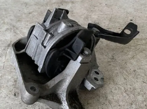 Citroen C5 Engine mount bracket 326B97