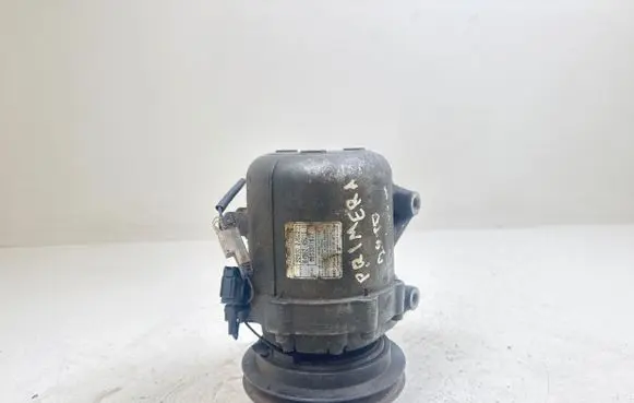 Nissan Primera Air conditioning (A/C) compressor (pump) 926002J603